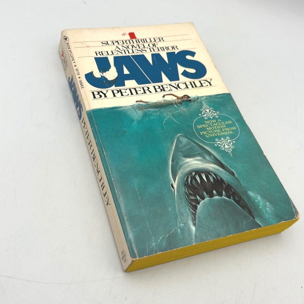 1975 JAWS Paperback Peter Benchley Bantam Books 19th Printing Movie Tie In VTG